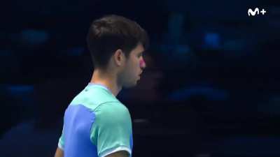 I loved this from Carlos Alcaraz today. He's frustrated talking to Ferrero and despite the tension, right at the moment he looks at the ball kids, he just smiles at them.