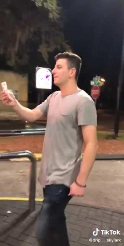 Fast food worker has had enough of this idiot.