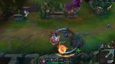 Very interesting Vayne E + Darius E interaction