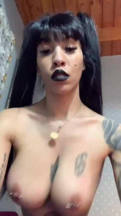 Can this Latina goth ride you, papi?