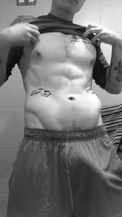 A little post workout tease [m]