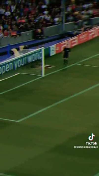 Julian Loki Godspeed in real life.