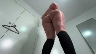 Imagine me sitting on your face
