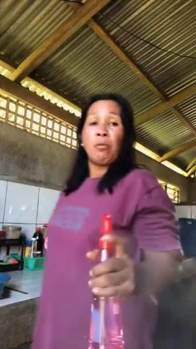 Tampalin mo nalang ako ng hanger