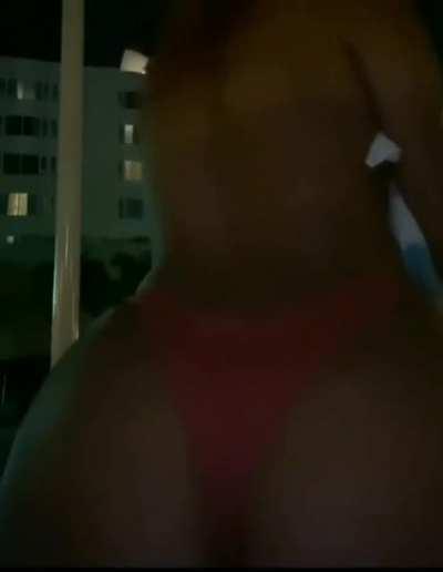 Bell Dawn (@bellathadawn)