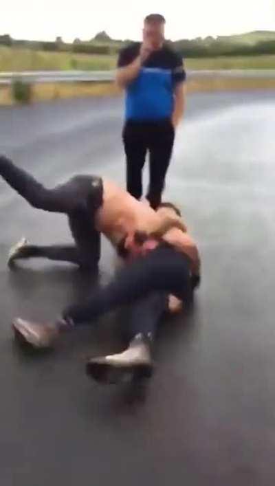 Bloody no rules Gypsy fight