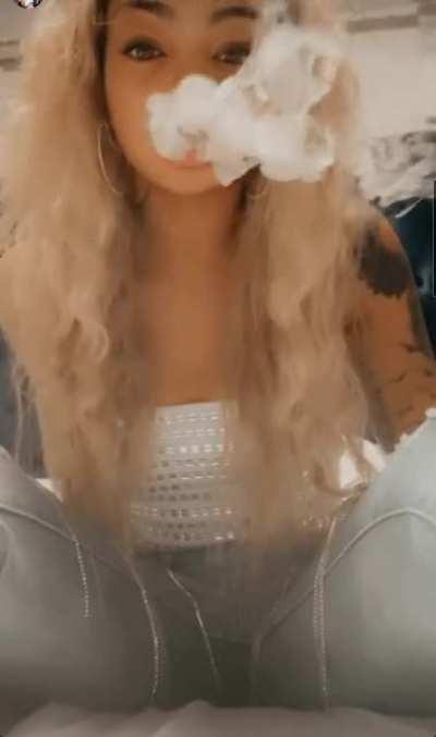 Smoke💋💋💋💋💋