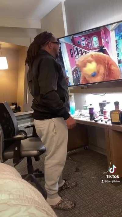 Bear in the Big Blue House likes trees as well