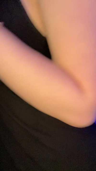 21 year old FREE onlyfans 💕 dick rates and ppv!