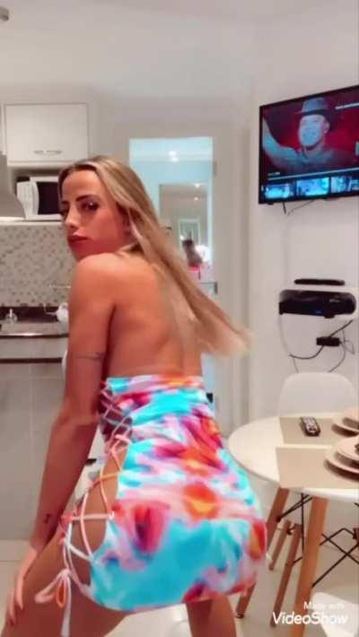 Would you wife up a Tgirl stripper?