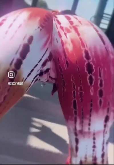 Sexyy red Fat pussy lips poking out🥵💦