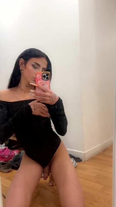 Is it long enough (it doesn't even touche the ground :(