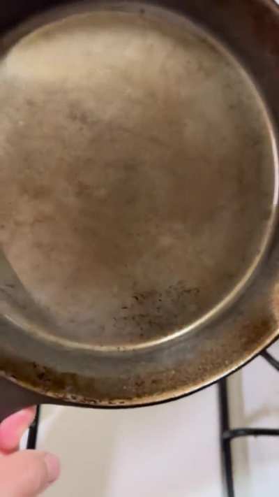 Update on my polished 1950’s Lodge. Been using it since my last post. About 15 meals of various challenges since resurfacing. It is preforming much like a carbon steel pan with a lot more mass. After I wash with soapy water and a scouring pad, heat for 5m