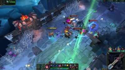 Malphite Casually Adjusting His Ultimate Trajectory TWICE