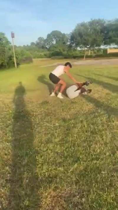 Left hand caught eeem slippin