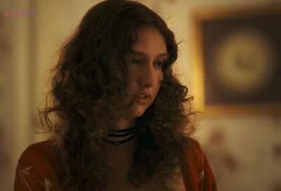 Virginia Gardner & Madison Elise Rogers in 1923 (S2E6) (2025)