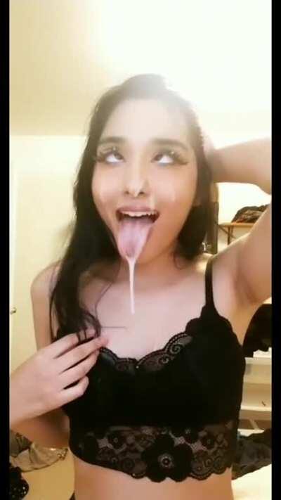 Im back! Should i clean my room first or my face lol