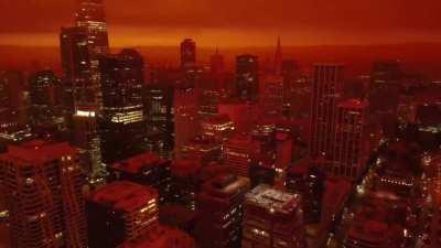 I put Blade Runner 2049 music to drone footage of San Francisco on 9/09/20