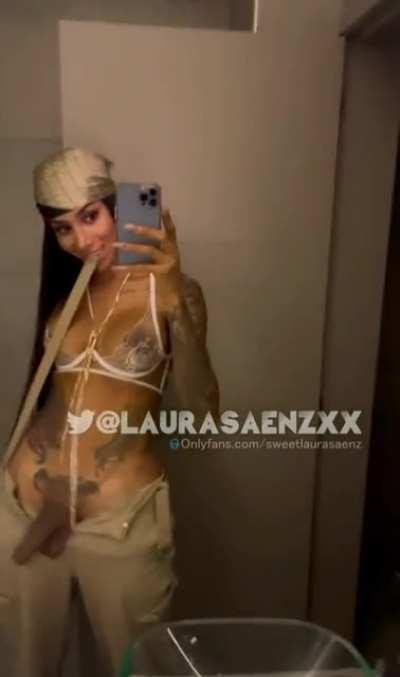 🤍🤎🤍 magnificent laura saenz 🤍🤎🤍