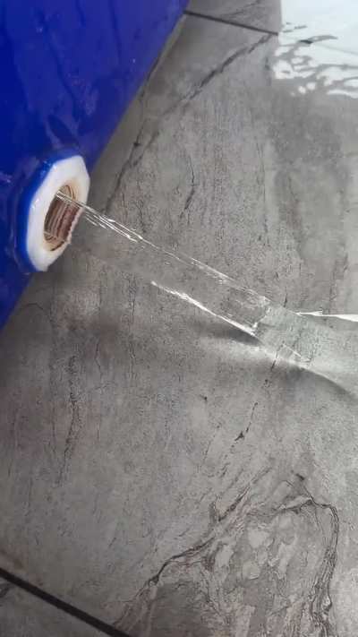 Perfect laminar flow in action.