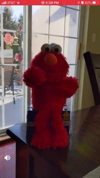 O elmo ta estranho MonkaW