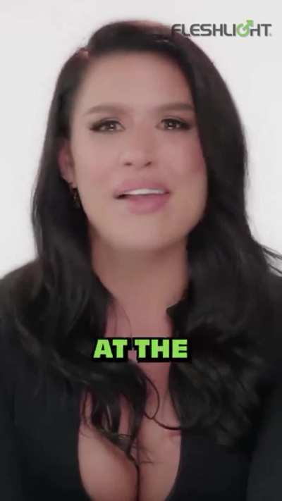 Eva Angelina & Zoë Ligon Share Their Fan Interactions