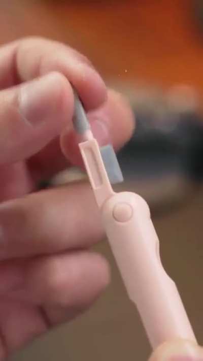 Eu acho tão satisfatório esses vídeos de limpeza.