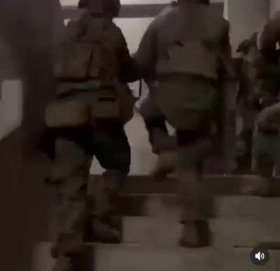 Sweet Business mains in PvP be like: