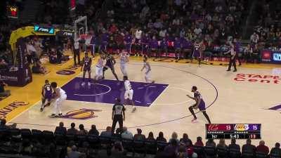 [Highlight] Russell Westbrook with the ferocious slam