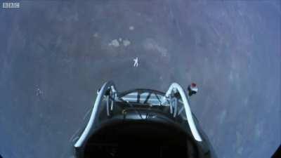 Tyler1 jumps from space