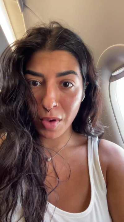 Jasmine ( @jasminesherni_)