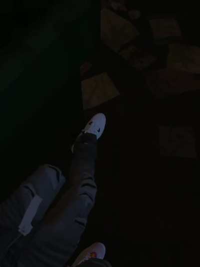 Video Surface The Internet of 061 Kee (Front$treet) nd Coshi (Front$treet) knocking out DoughBoy (ShortyMobb) nd Another ShortyMobb Affiliate behind a restaurant.