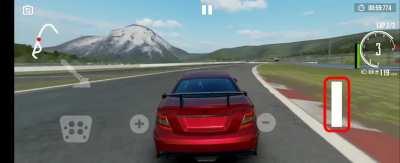 Them downshifts though 😍 a bit of a sloppy lap, screen recorder makes everything laggy 😒