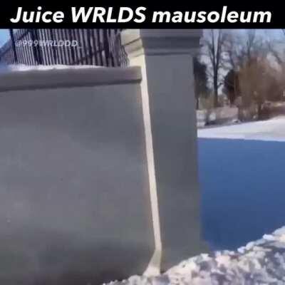 Juices mausoleum 🕊🖤