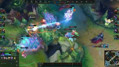 Crazy Fight That Leads to an Absurd Pentakill. NA Masters