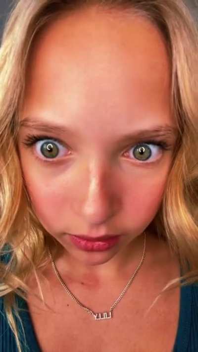 ShAkY 😩💀 @lillybketchman @lillyandstaceyk