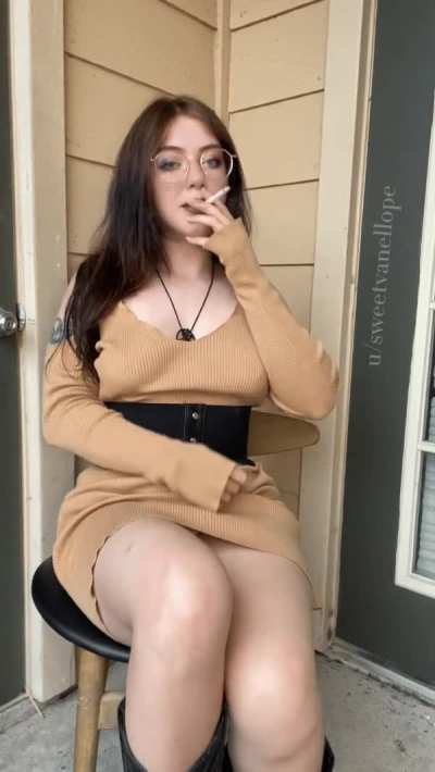 I hope my neighbors didn’t see me flash you while I smoke 🤭