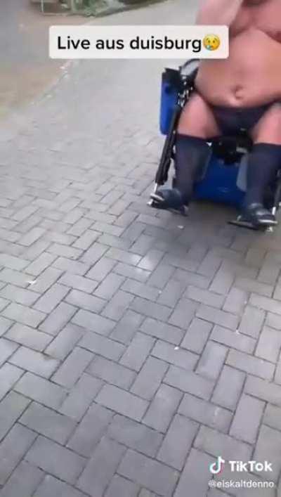 ich🧑🏼‍🦼iel