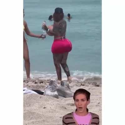 Wasn't expecting that hat. 🤣