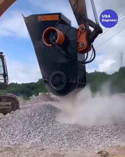 Rock crusher scoop