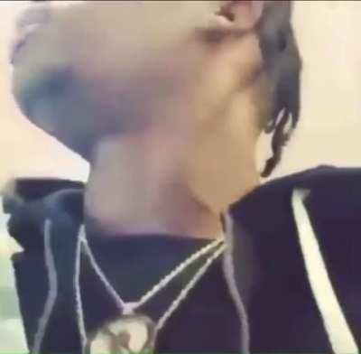 LMFAOO Travis singing The Weeknd got me dead😭😭