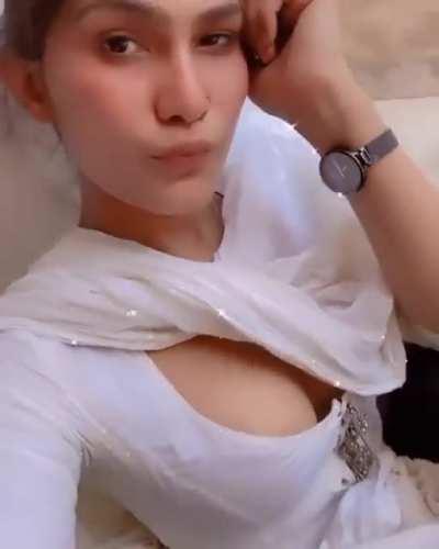 HOt Selfiee Pose🥭