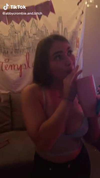 @abbycrombie.and.bitch🍒