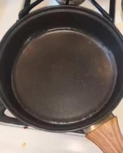 Leidenfrost effect !