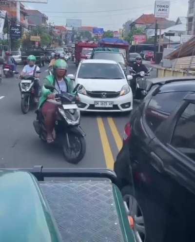 People are way too comfortable nowadays