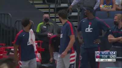 [Highlight] Bradley Beal makes the CLUTCH And-1