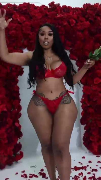 Dallas got some big booties 