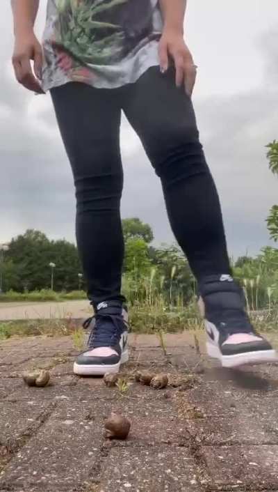 DM me to buy the full hot vid.