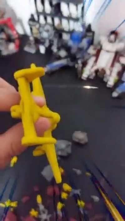 Les Traigo Cine (con efectos). Soy amateur en agregar VFX y me fascinó tanto este video que le hice una interpretación. Creador Original: Akiro Naoki