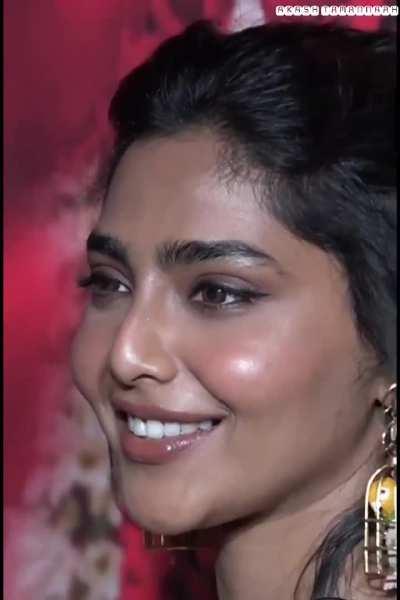 Her face card, slays 